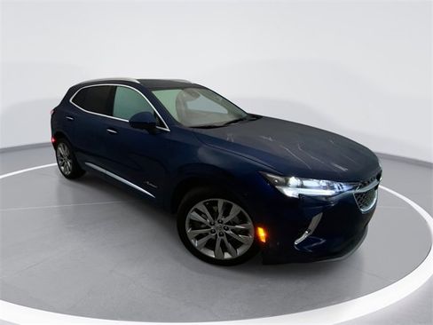 Used 2023 Buick Envision Avenir image 1