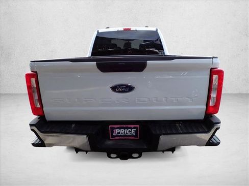 Certified 2025 Ford F250 XLT image 3