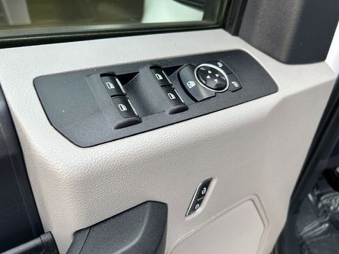 Used 2022 Ford F250 XL w/ STX Appearance Package image 4