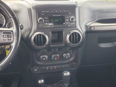 Used 2016 Jeep Wrangler Unlimited Sport w/ Max Tow Package AWD/4WD image 26