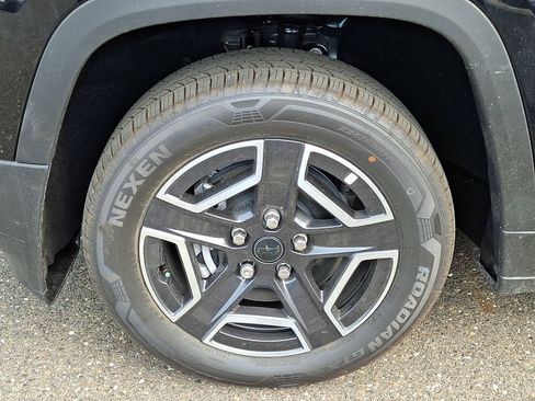New 2026 Jeep Cherokee Limited AWD/4WD image 4