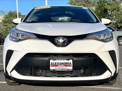 Used 2021 Toyota C-HR LE FWD image 3