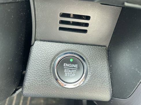 Used 2019 Ford Expedition Platinum AWD/4WD image 12