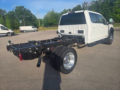 New 2026 Ford F450 4x4 Crew Cab Super Duty image 4