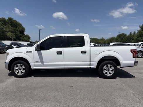 Used 2015 Ford F150 XLT RWD image 4