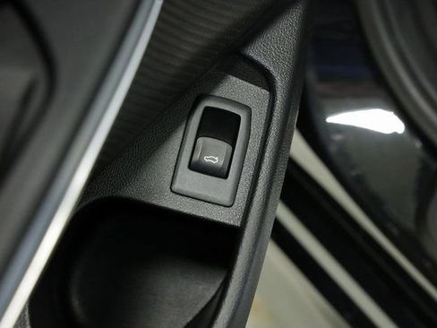 Used 2024 BMW 330i xDrive Sedan image 27