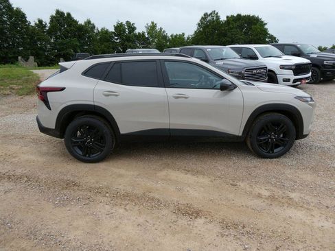 New 2026 Chevrolet Trax ACTIV w/ Driver Confidence Package FWD image 3