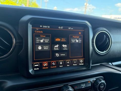 Used 2023 Jeep Wrangler Unlimited Sahara AWD/4WD image 40