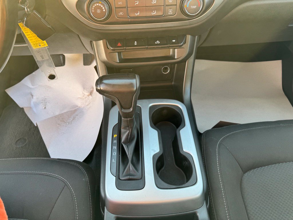 Used 2020 Chevrolet Colorado LT w/ LT Convenience Package AWD/4WD image 16