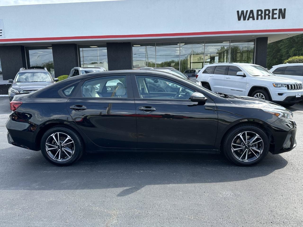 Used 2023 Kia Forte LXS w/ LXS Technology Package FWD image 17