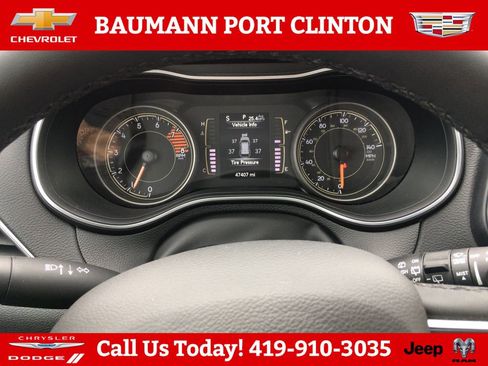 Used 2022 Jeep Cherokee Latitude w/ Trailer Tow Group AWD/4WD image 18