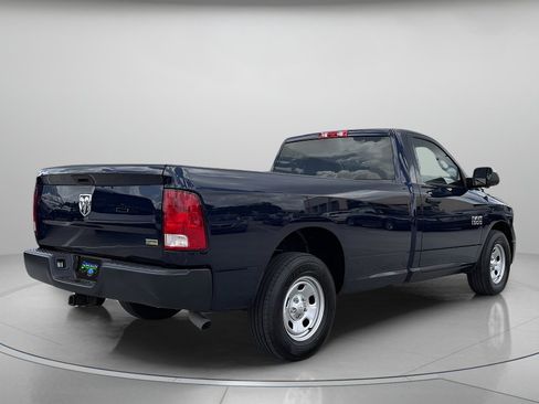 Used 2018 RAM 1500 Express RWD image 3