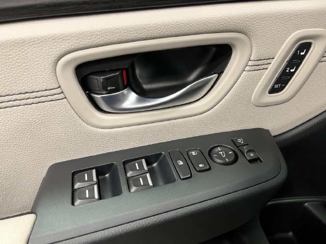 New 2026 Honda Pilot Touring image 13
