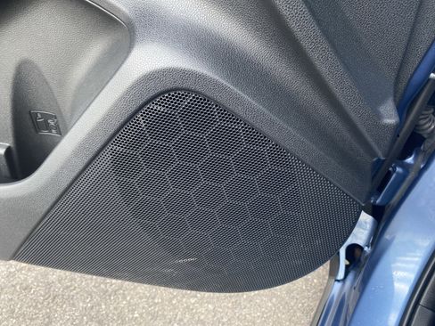 Used 2024 Subaru Crosstrek 2.0i Premium image 29