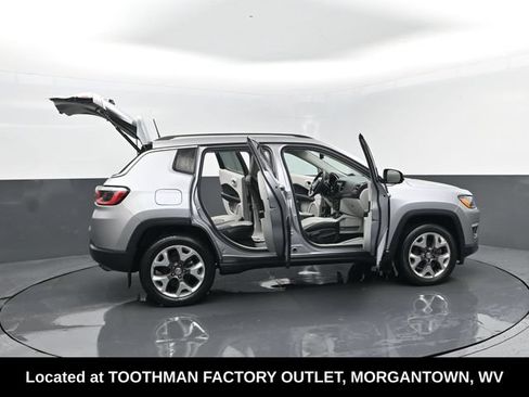 Used 2019 Jeep Compass Limited AWD/4WD image 30