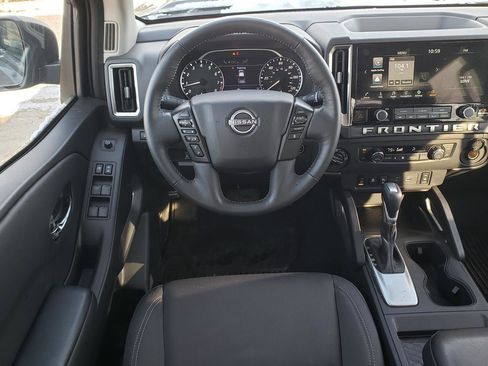 Certified 2025 Nissan Frontier SV w/ SV Convenience Package image 21