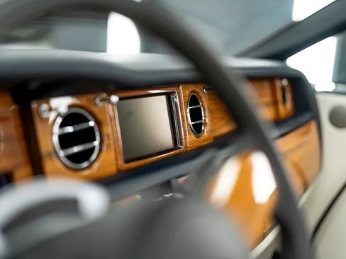 Used 2010 Rolls-Royce Phantom Drophead Coupe RWD image 42