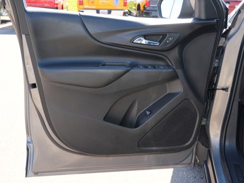Used 2019 Chevrolet Equinox LT AWD/4WD image 14