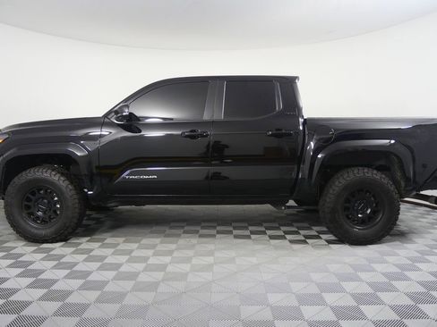 Used 2024 Toyota Tacoma SR5 w/ SR5 Upgrade Package image 7