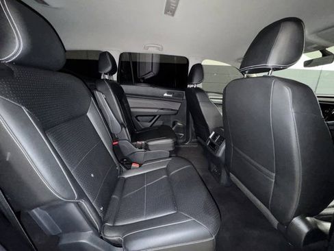 Used 2023 Volkswagen Atlas SE image 9