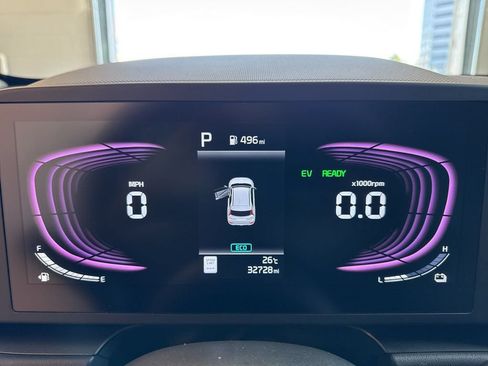 Certified 2025 Kia Niro LX FWD image 24