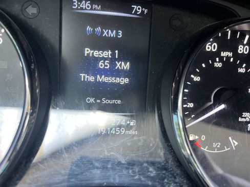Used 2017 Nissan Rogue SV AWD/4WD image 15