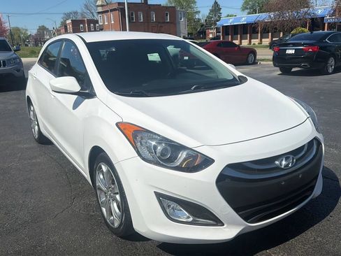 Used 2013 Hyundai Elantra GT w/ Touch & Go Pkg image 3
