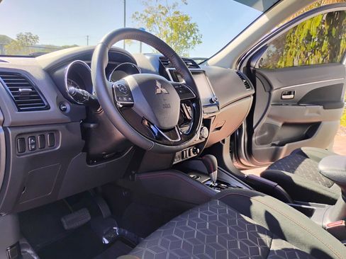 Used 2023 Mitsubishi Outlander Sport LE image 48