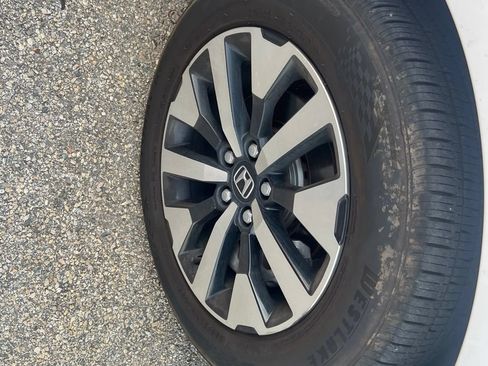 Used 2025 Honda Odyssey EX-L image 11