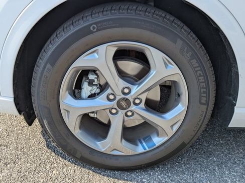 Used 2023 Ford Escape ST-Line w/ Tech Pack #1 FWD image 9
