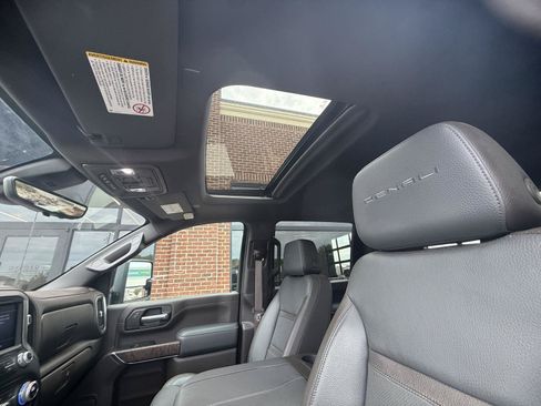 Used 2023 GMC Sierra 2500 Denali w/ Denali Ultimate Package AWD/4WD image 15