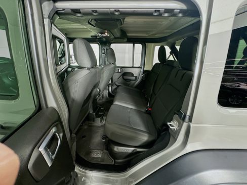 Used 2023 Jeep Wrangler Unlimited AWD/4WD image 26