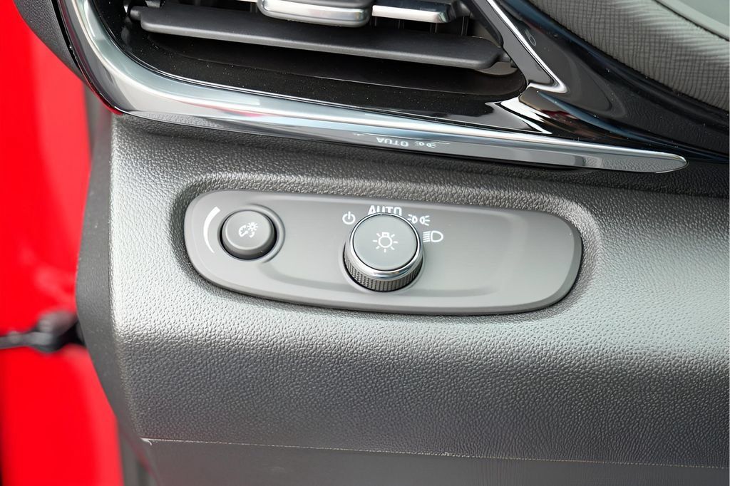 New 2026 Buick Envista Sport Touring w/ Convenience I Package FWD image 18