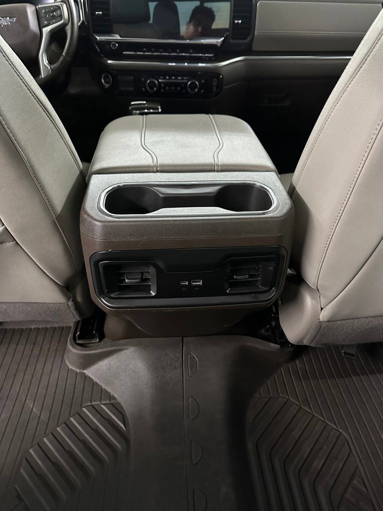 Used 2024 Chevrolet Silverado 1500 RST w/ Convenience Package II AWD/4WD image 26