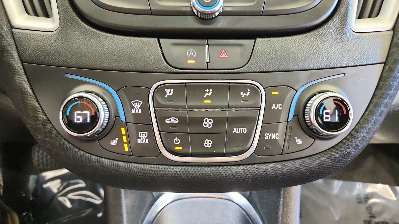 Used 2024 Chevrolet Malibu LT FWD image 23