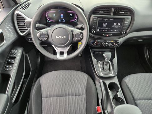 Used 2024 Kia Soul LX w/ Option Group 015 image 13