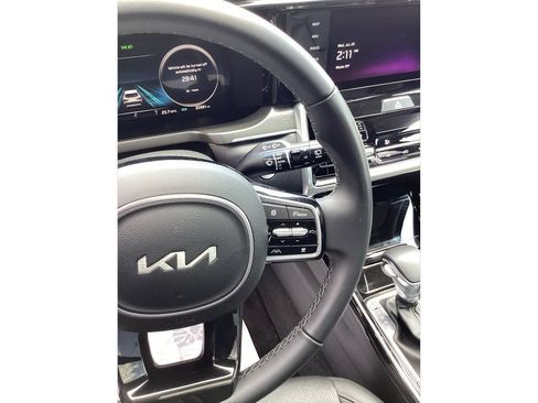 Used 2023 Kia Sorento SX AWD/4WD image 35