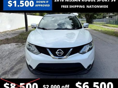 Used 2018 Nissan Rogue Sport SV w/ SV Technology Package FWD image 2
