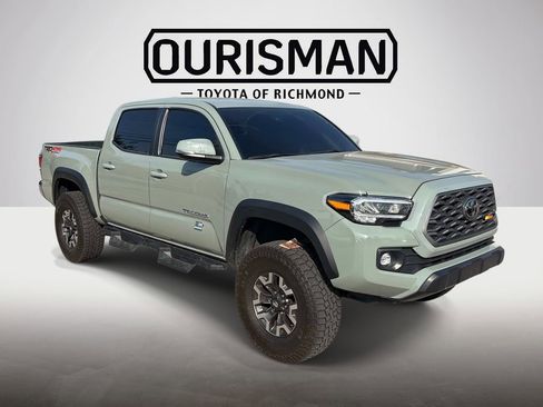 Used 2023 Toyota Tacoma TRD Off-Road AWD/4WD image 3