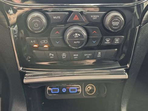 Certified 2021 Jeep Grand Cherokee Laredo X RWD image 22