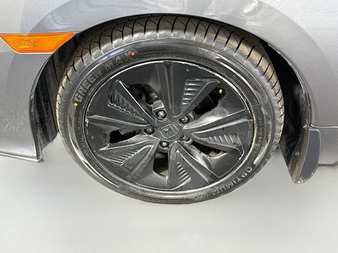 Used 2018 Honda Civic EX image 38