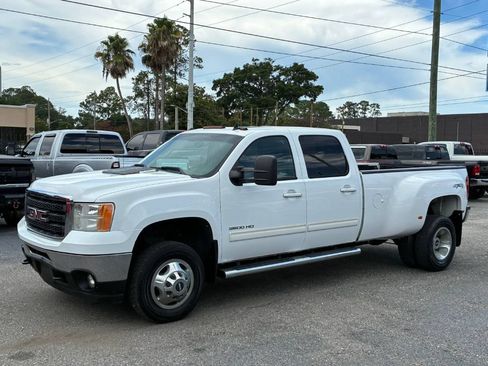 Used 2011 GMC Sierra 3500 SLT AWD/4WD image 2