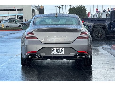 Used 2024 Genesis G70 2.5T image 5