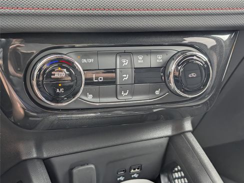 New 2026 Chevrolet TrailBlazer RS w/ Convenience Package FWD image 16