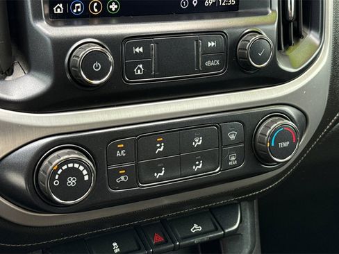 Used 2019 GMC Canyon SLE image 17