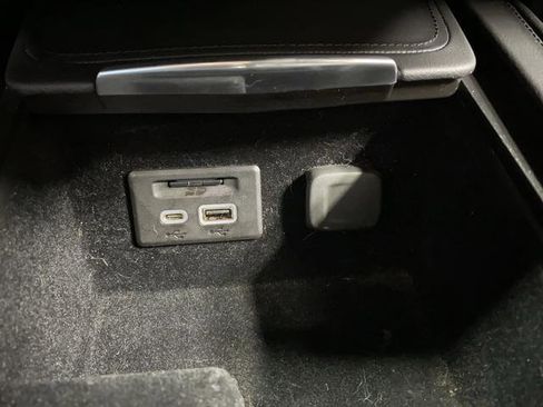 Used 2019 Cadillac XT4 Sport w/ Cold Weather Package image 23