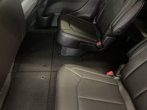 New 2026 Chrysler Pacifica Select w/ S Appearance Package FWD image 12