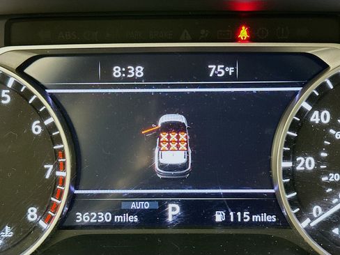 Used 2023 Nissan Pathfinder SL w/ Lighting Package (N92) AWD/4WD image 19