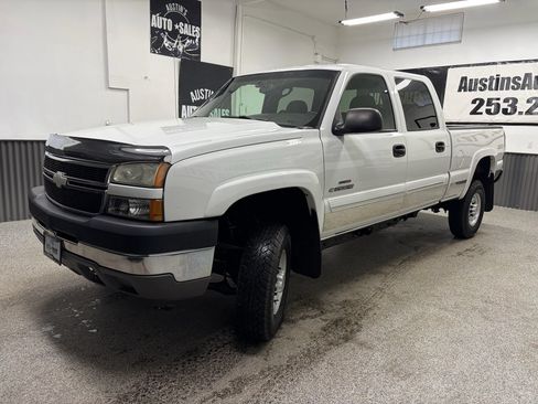 Used 2005 Chevrolet Silverado 2500 LS AWD/4WD image 6