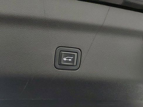 Used 2022 Chevrolet Tahoe High Country image 10